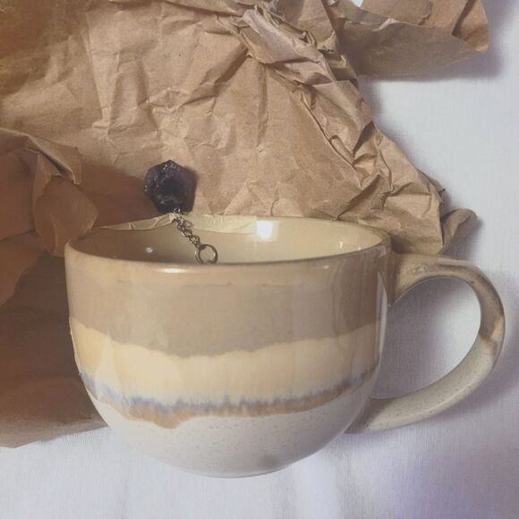 Ceramic Mug With Amethyst - Picture 1 of 6